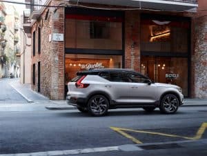XC40 är först ut i nya prenumerationstjänsten ”Care by Volvo”