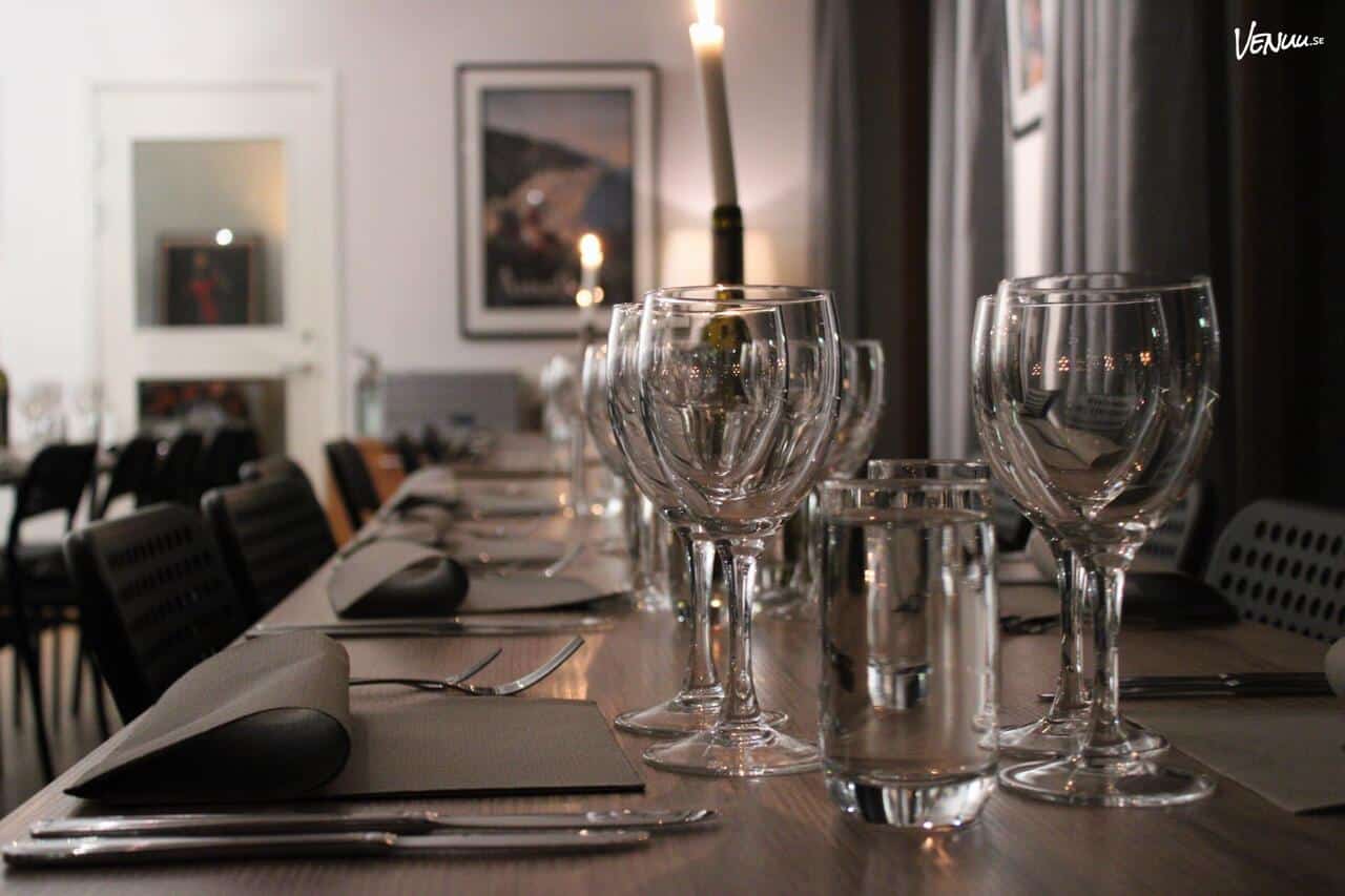 Foodlab erbjuder den optimala festlokalen för 30 personer i Stockholm.