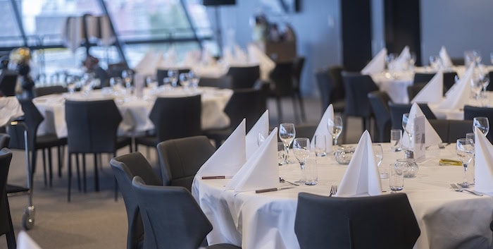 Julbord på Solvalla – storslagna upplevelser i unika lokaler