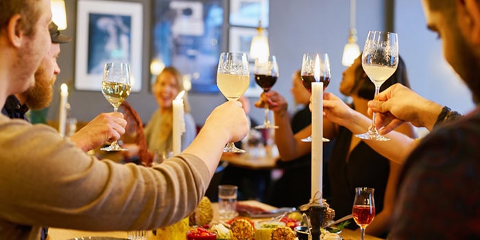 Julfirande med en twist – minigolf, sharing-mat och Art Deco