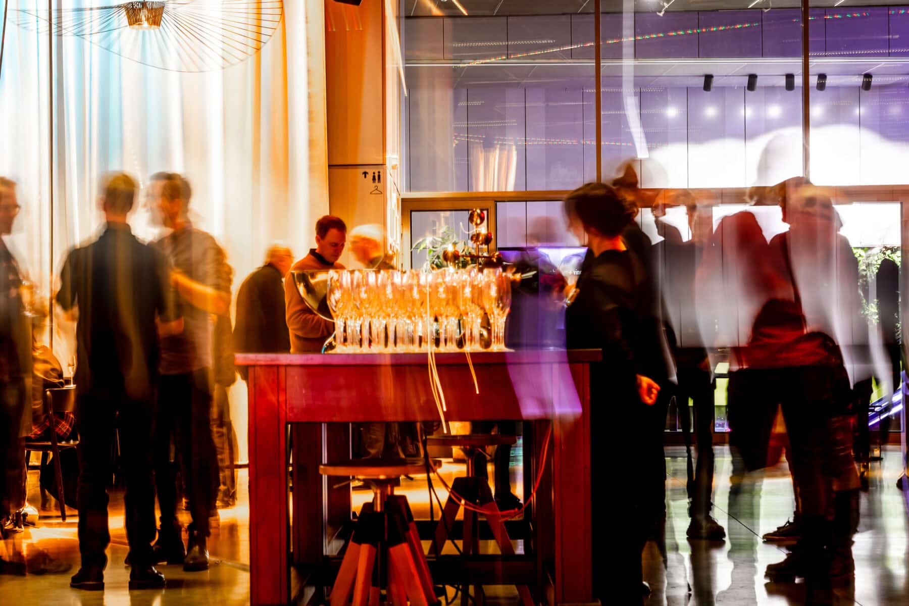 Inbjudan: EA-mingel #14: En inspirerande kväll på UKK med Fredrik Lindström live