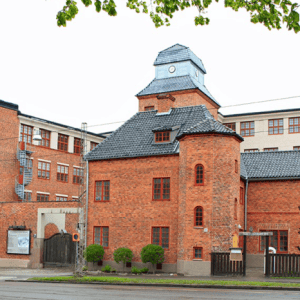 Möt Mia Frost: ”Jag är chef över chefen och har hittat mitt Happy Place”