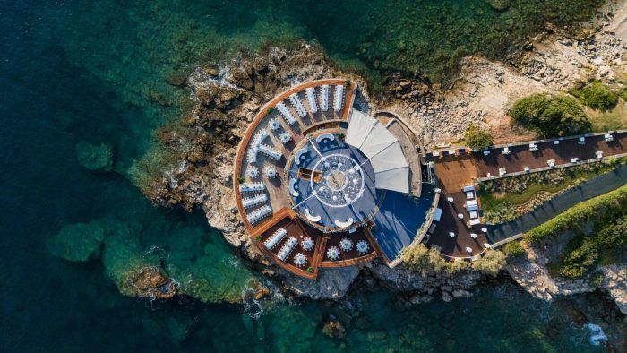 Den storslagna halvön på Atens riviera